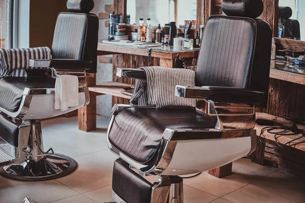 Salon Chair Upgrades: When and Why You Should Replace Yours